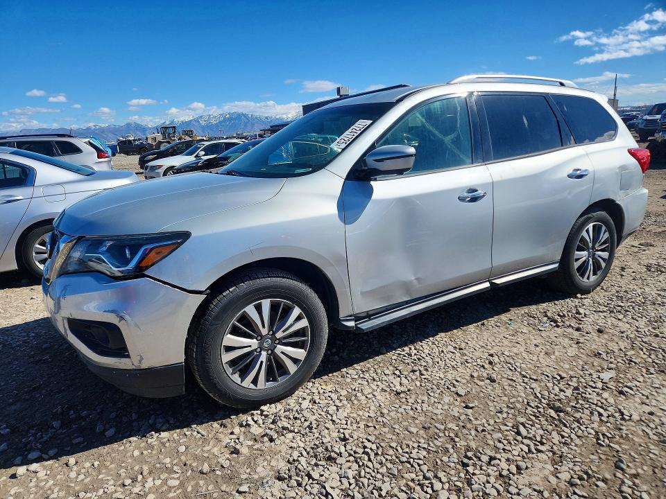 2018 NISSAN PATHFINDER — VIN 5N1DR2MM2JC602359