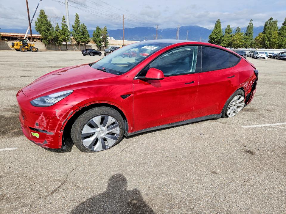 2023 TESLA MODEL Y — VIN 7SAYGDEE0PA055795