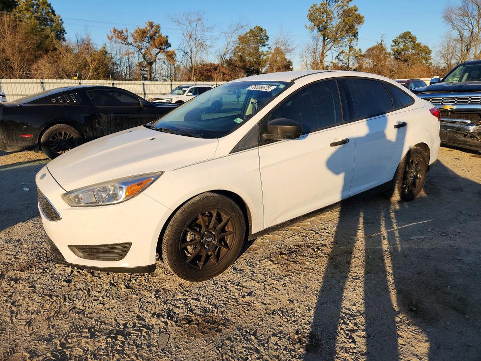 2018 FORD FOCUS — VIN 1FADP3E25JL299919