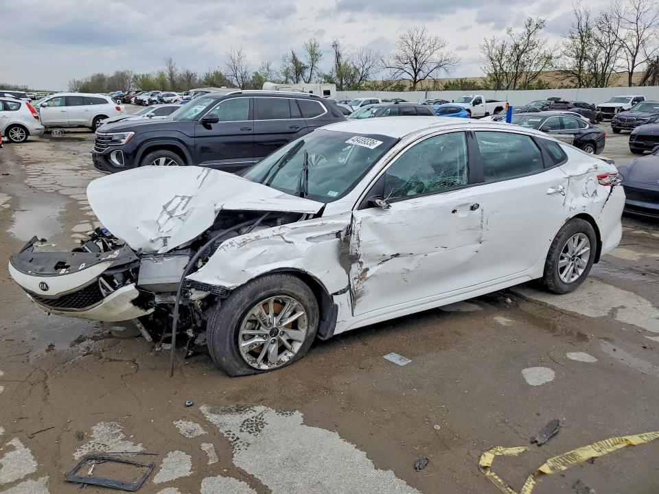2018 KIA OPTIMA — VIN 5XXGT4L38JG204872