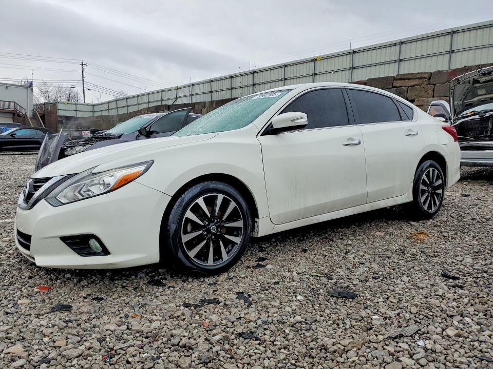 2018 NISSAN ALTIMA — VIN 1N4AL3AP2JC185117