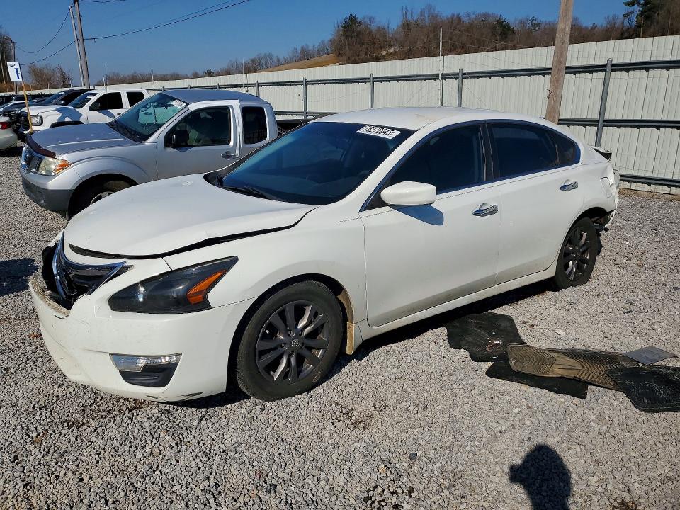 2015 NISSAN ALTIMA — VIN 1N4AL3AP8FN406148