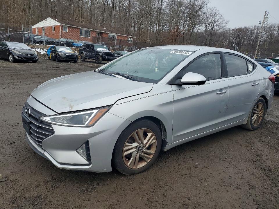 2019 HYUNDAI ELANTRA — VIN 5NPD84LF3KH412033