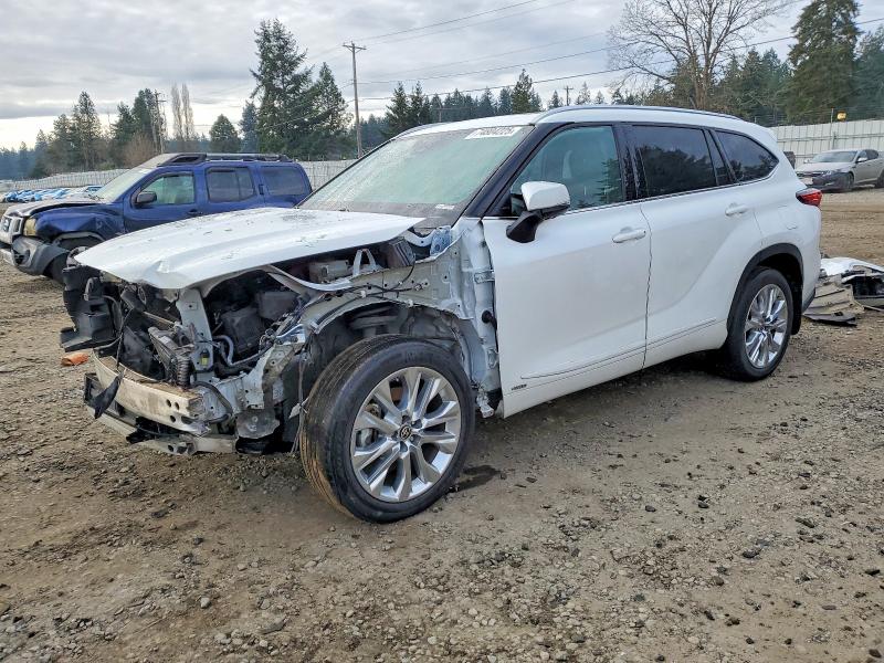 2022 TOYOTA HIGHLANDER HYBRID — VIN 5TDXBRCH4NS545170