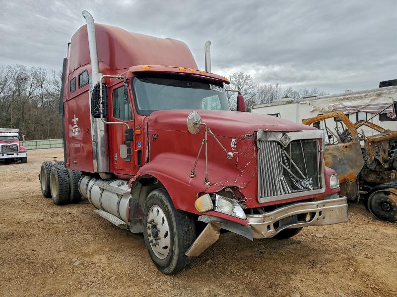 2000 INTERNATIONAL 9400I — VIN 2HSCNASR8YC052942