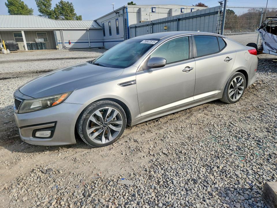 2015 KIA OPTIMA — VIN 5XXGR4A77FG445253