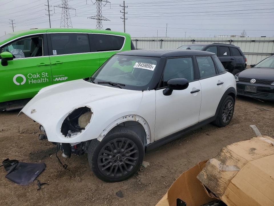 WMW53GD02S2X22851