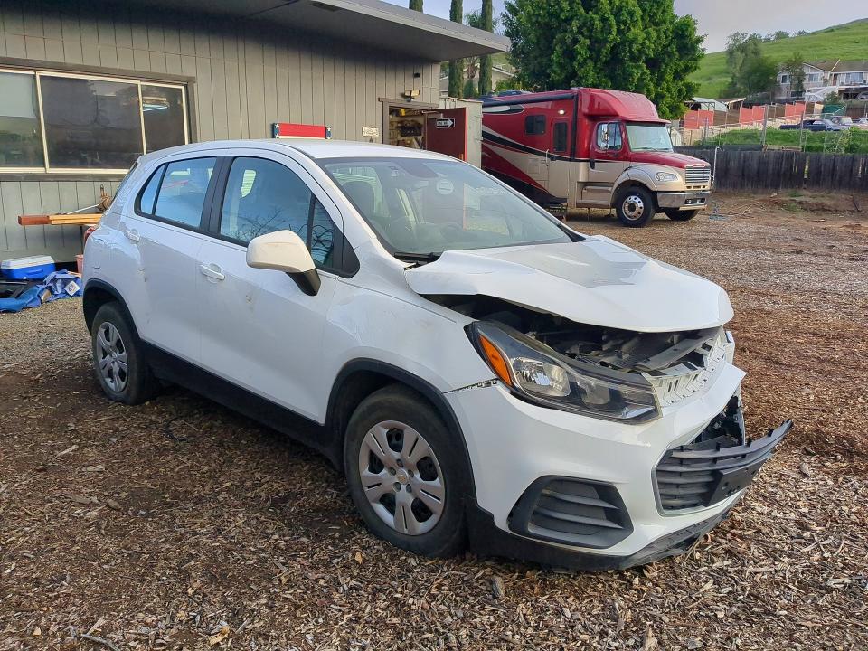 2017 CHEVROLET TRAX LS — VIN KL7CJKSB8HB243279