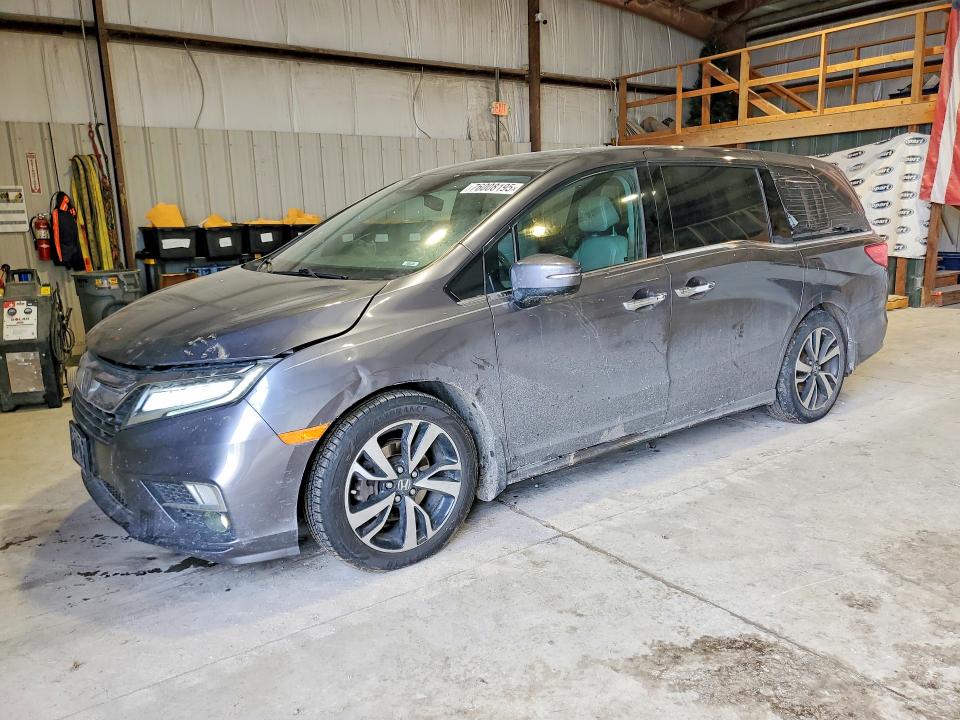 2018 HONDA ODYSSEY — VIN 5FNRL6H93JB031105