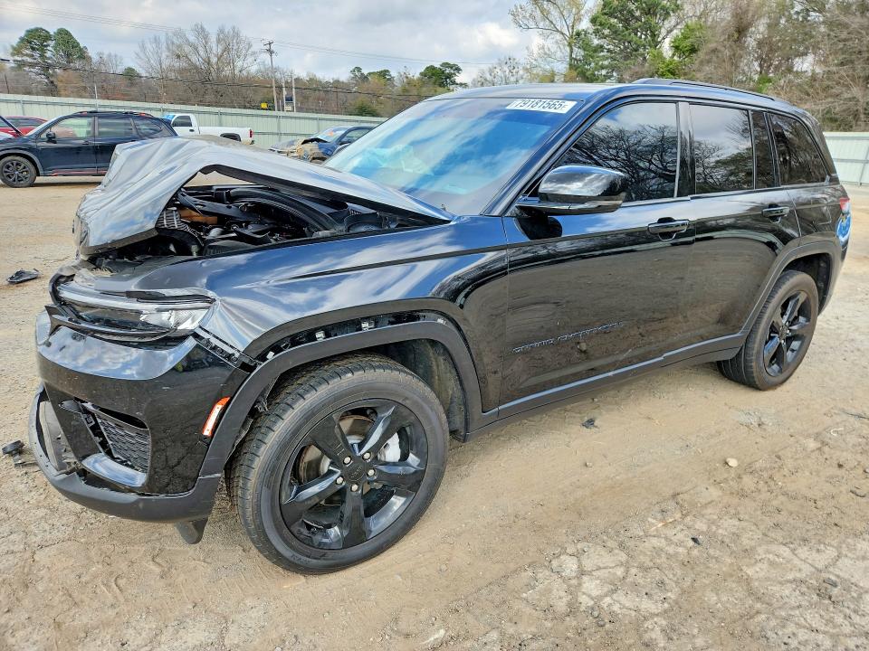 2024 JEEP GRAND CHEROKEE — VIN 1C4RJHBG5R8951922