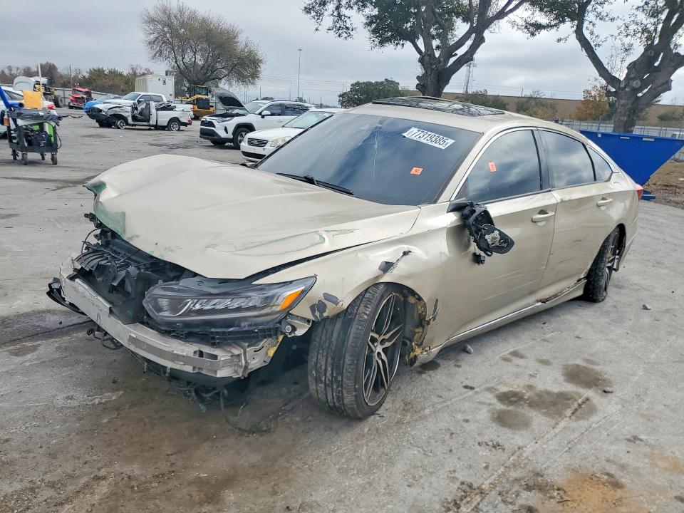 2018 HONDA ACCORD — VIN 1HGCV1F50JA042611