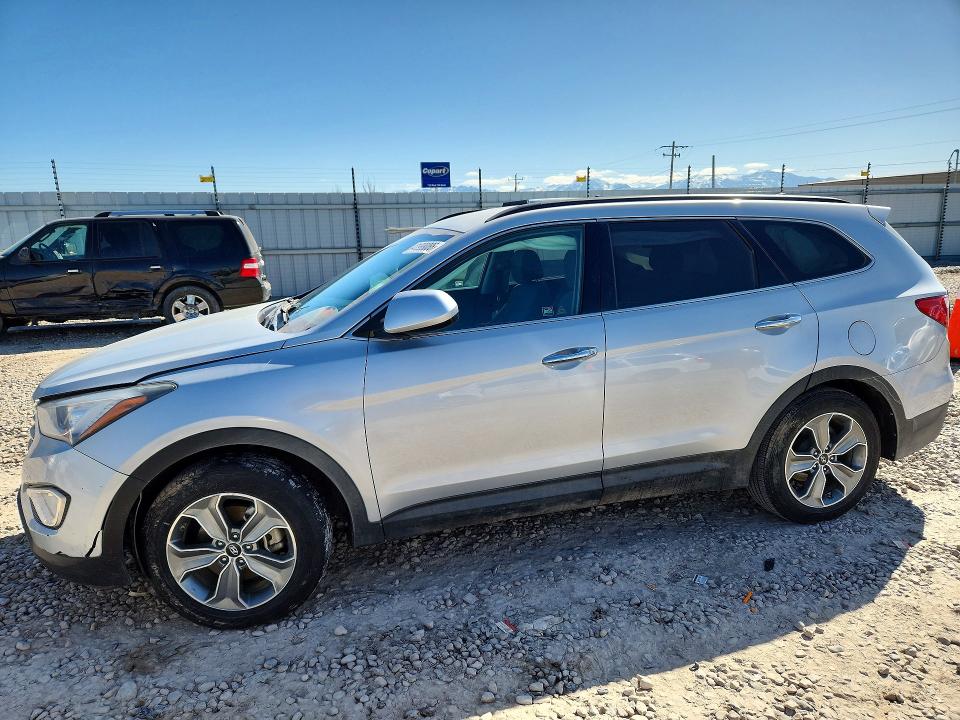 2016 HYUNDAI SANTA FE — VIN KM8SM4HF2GU162305