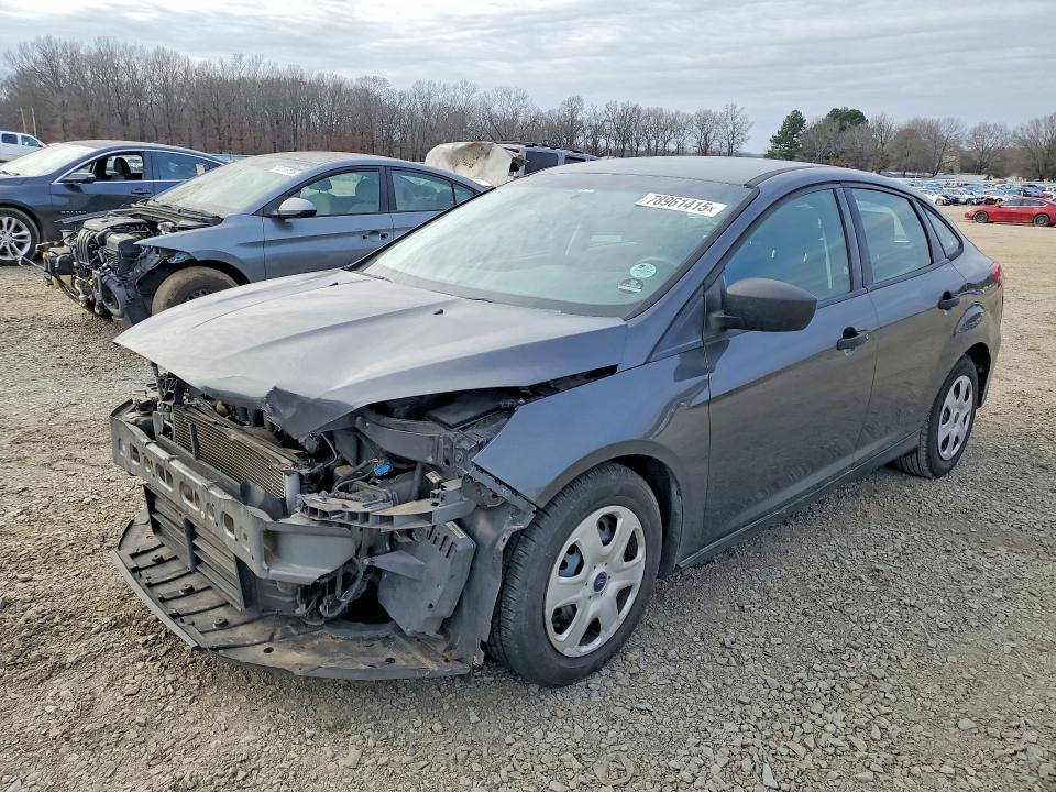 2017 FORD FOCUS — VIN 1FADP3E22HL222614