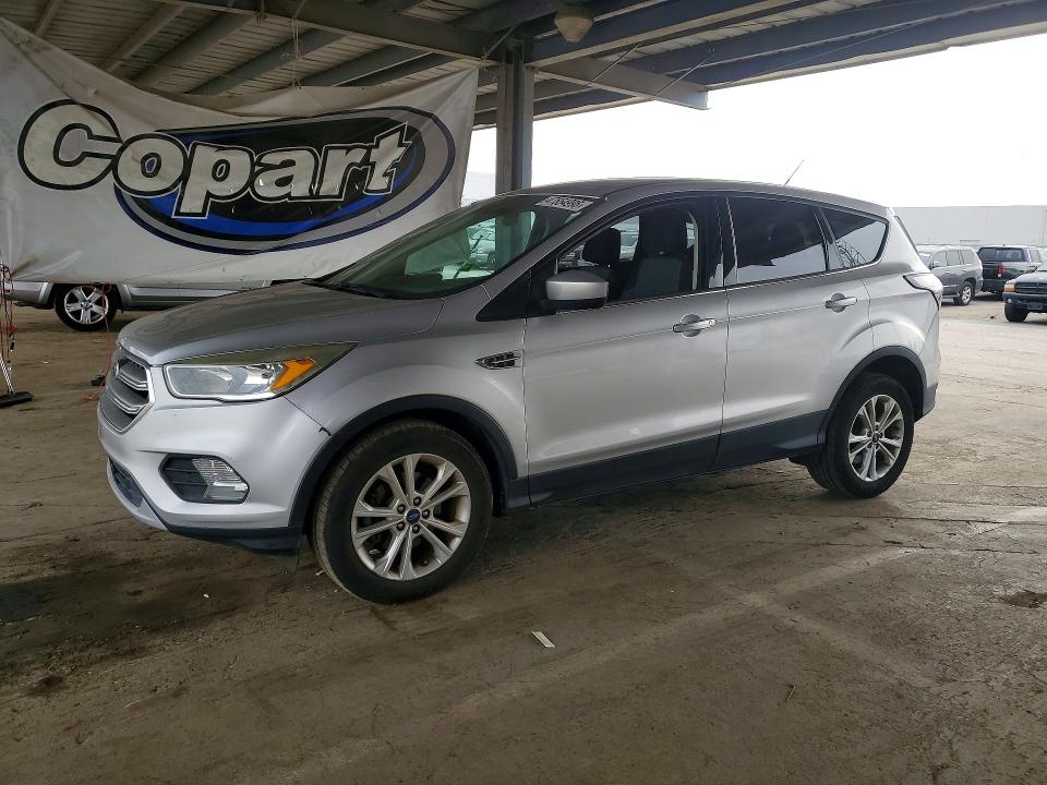 2017 FORD ESCAPE — VIN 1FMCU0GD2HUD77309