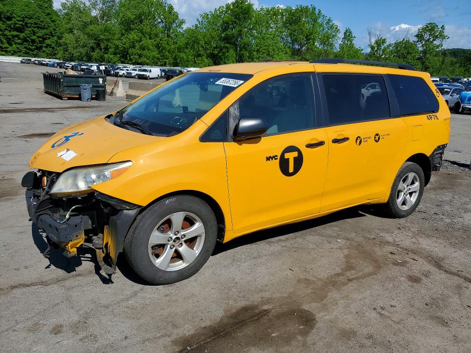 2017 TOYOTA SIENNA — VIN 5TDKZ3DC7HS886962