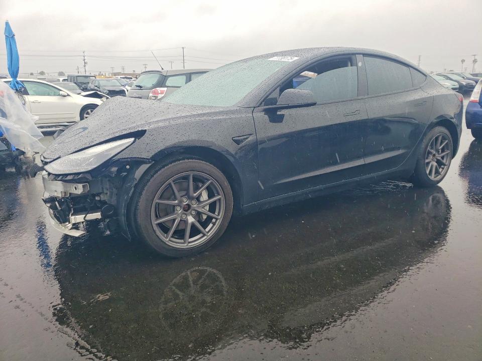 2022 TESLA MODEL 3 — VIN 5YJ3E1EB2NF136931