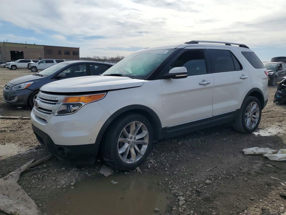 2015 FORD EXPLORER — VIN 1FM5K7F86FGB30513