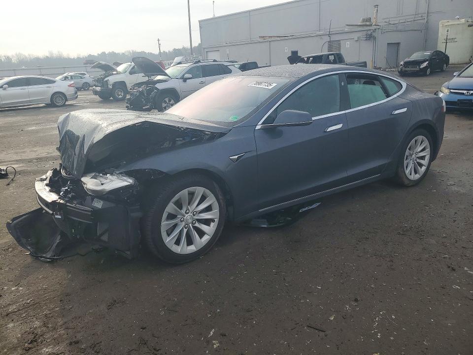 2016 TESLA MODEL S — VIN 5YJSA1E22GF173469