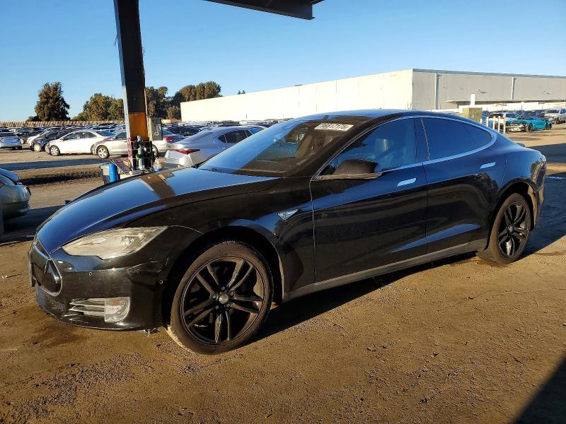 2016 TESLA MODEL S — VIN 5YJSA1E26GF130558