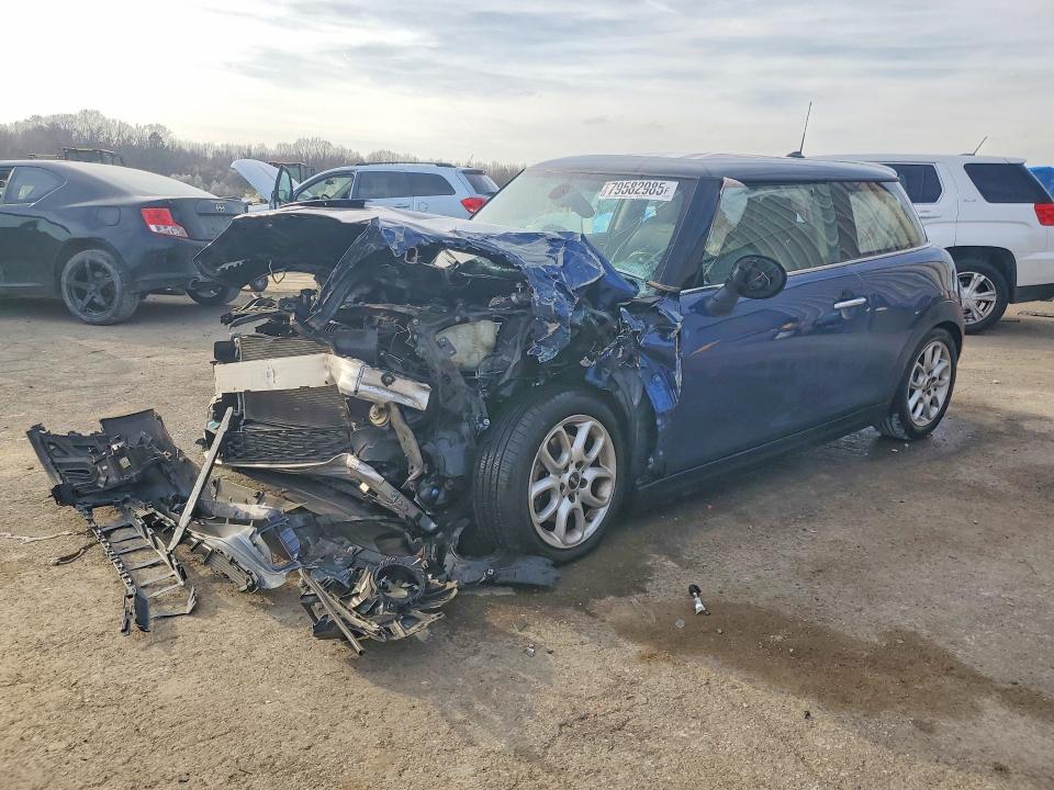 2018 MINI COOPER — VIN WMWXP7C52J3B95156