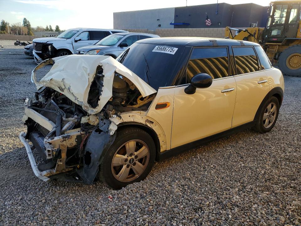 2015 MINI COOPER — VIN WMWXS5C54FT833351