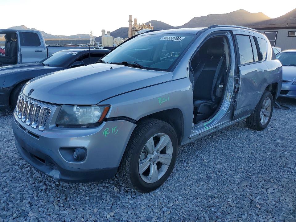 2016 JEEP COMPASS — VIN 1C4NJDEB0GD696043