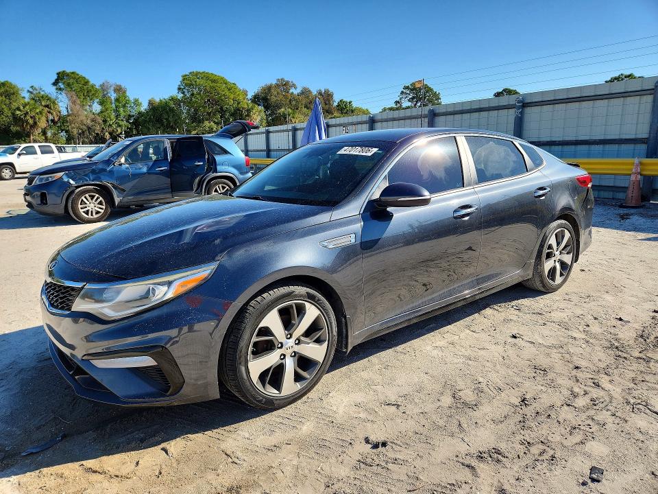 2020 KIA OPTIMA — VIN 5XXGT4L32LG407517
