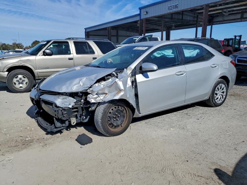 2018 TOYOTA COROLLA L — VIN 5YFBURHE3JP766152