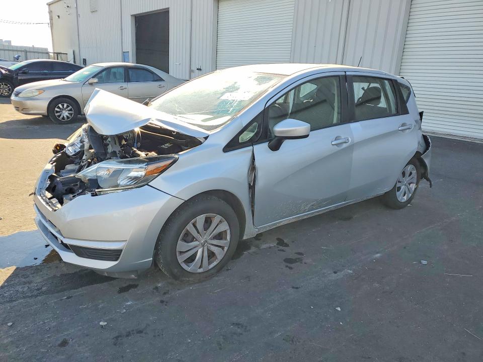 2018 NISSAN VERSA NOTE — VIN 3N1CE2CP6JL361355