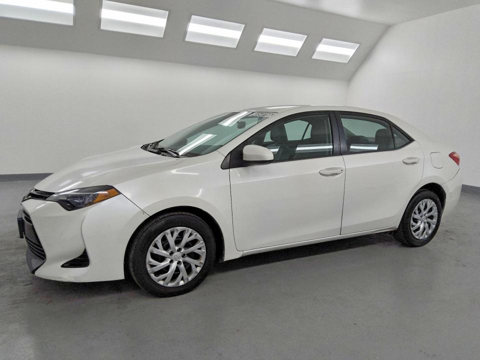 2018 TOYOTA COROLLA — VIN 5YFBURHE3JP771349