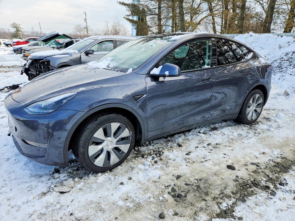 2023 TESLA MODEL Y — VIN 7SAYGDEE7PF980321