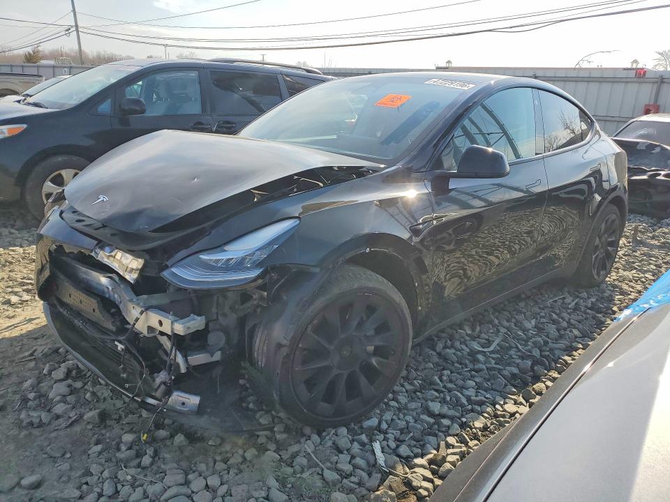 2022 TESLA MODEL Y — VIN 7SAYGAEE7NF314992