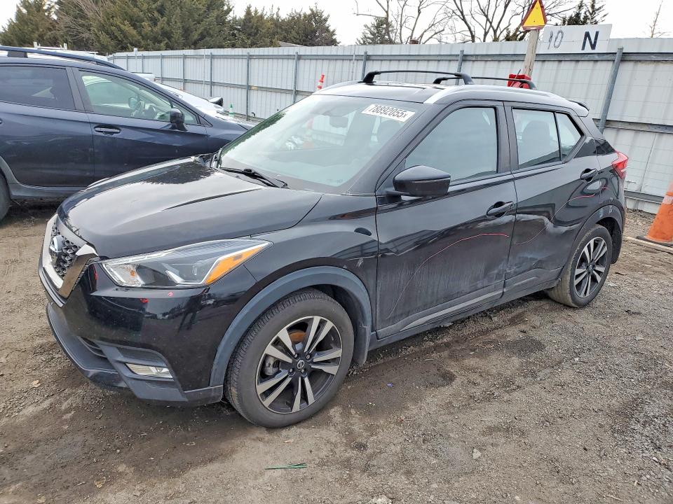 2019 NISSAN KICKS — VIN 3N1CP5CU2KL559093