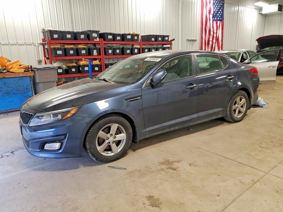 2015 KIA OPTIMA — VIN 5XXGM4A72FG368581