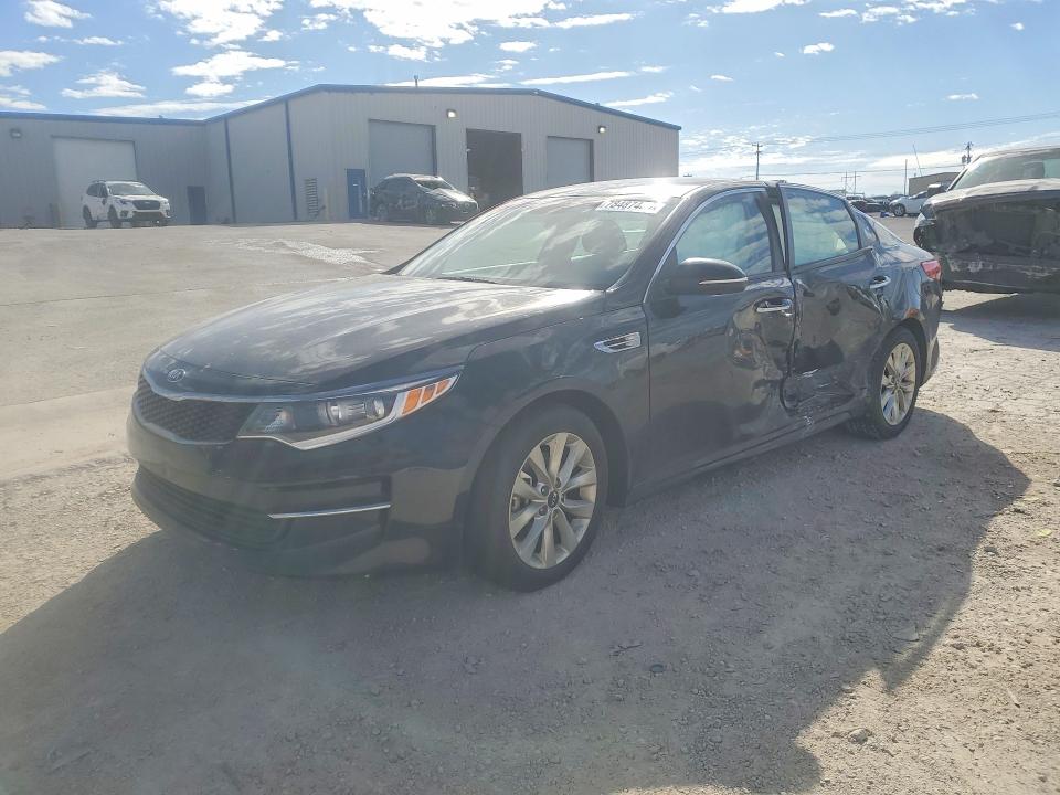 2018 KIA OPTIMA — VIN 5XXGT4L37JG254534