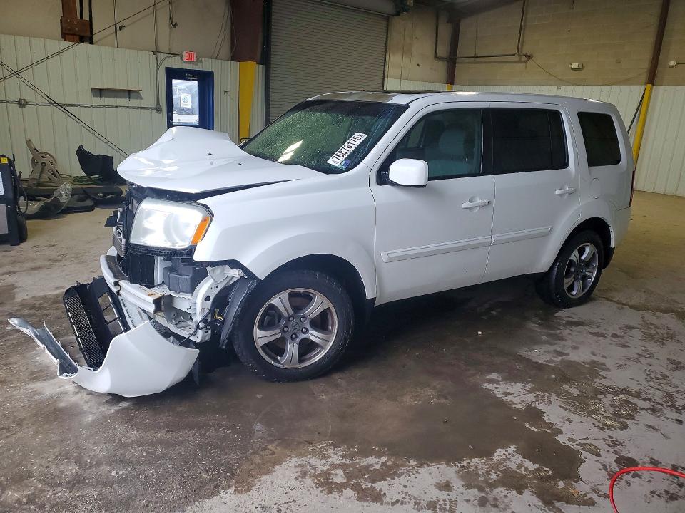 2015 HONDA PILOT — VIN 5FNYF4H35FB027972