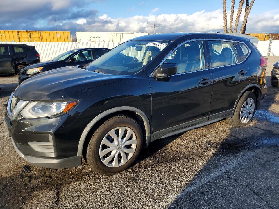 2017 NISSAN ROGUE — VIN JN8AT2MT4HW403858