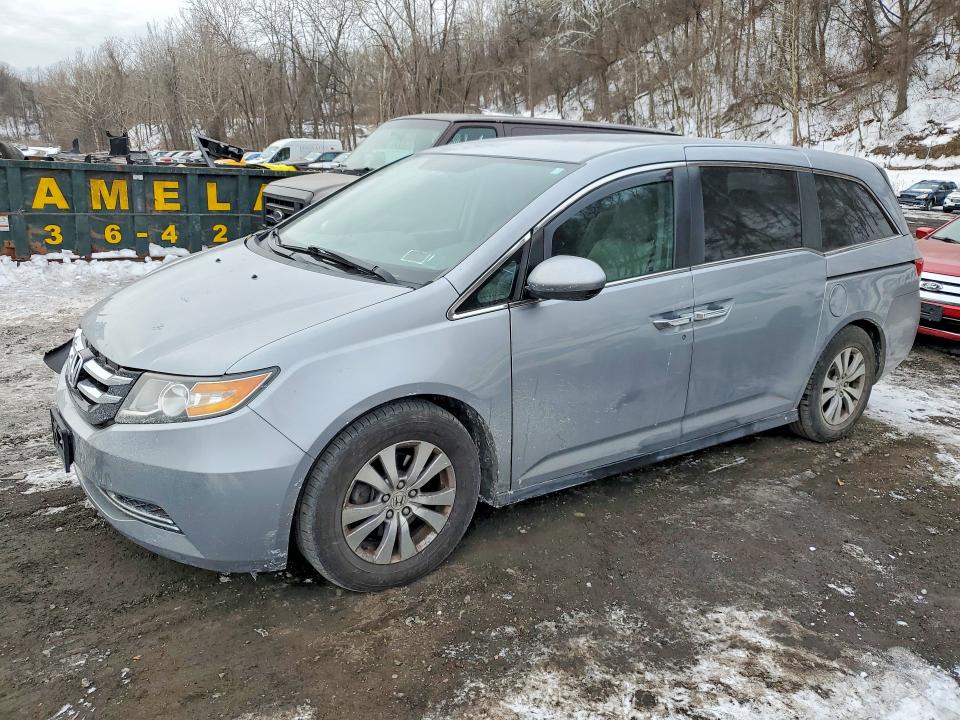2017 HONDA ODYSSEY SE — VIN 5FNRL5H32HB015252