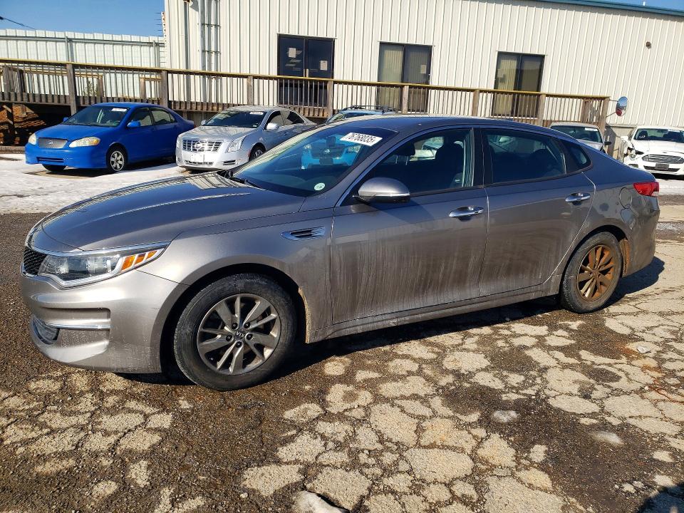 2018 KIA OPTIMA — VIN 5XXGT4L11JG231636