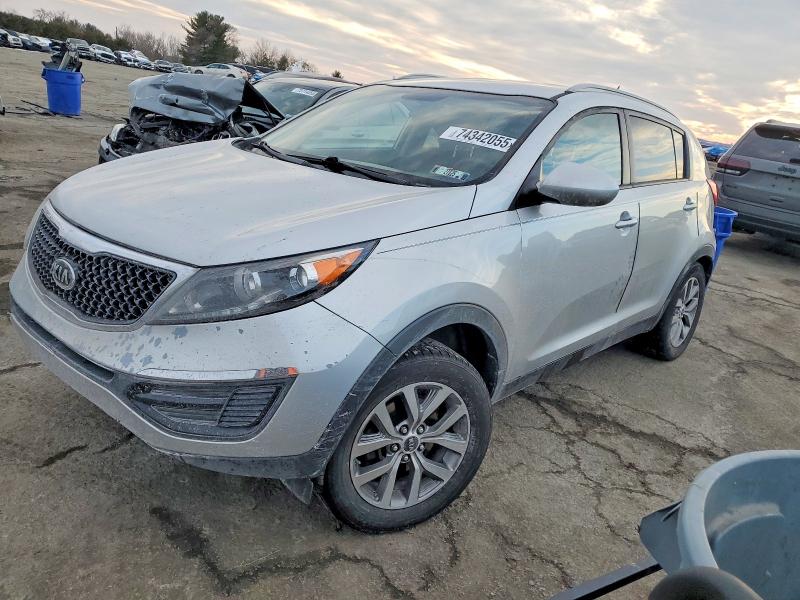 2016 KIA SPORTAGE L — VIN KNDPB3AC9G7811896
