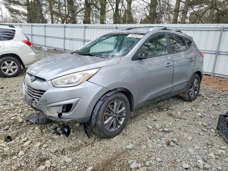 2015 HYUNDAI TUCSON — VIN KM8JUCAG1FU086390
