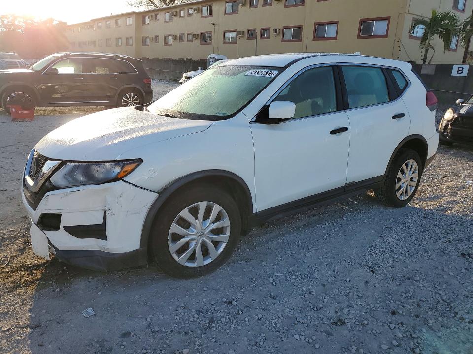 2018 NISSAN ROGUE — VIN KNMAT2MT3JP581496
