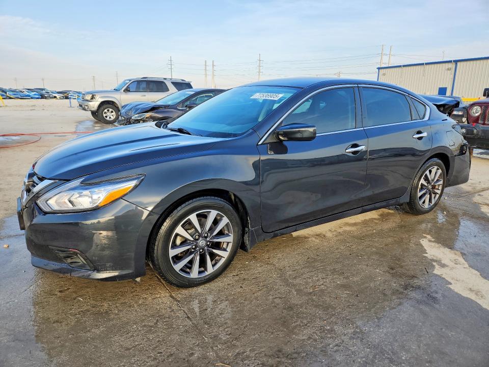 2017 NISSAN ALTIMA — VIN 1N4AL3AP8HC123456
