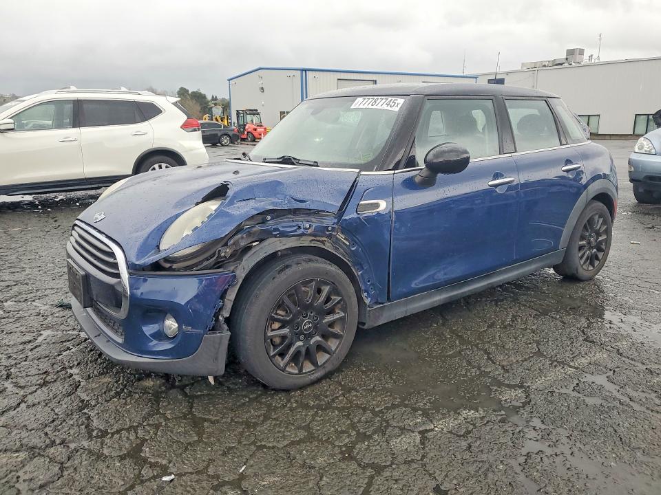 2017 MINI COOPER — VIN WMWXU1C3XH2E19262