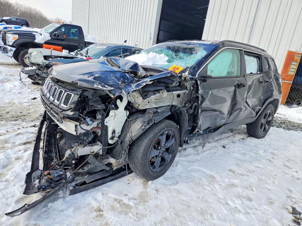 2019 JEEP COMPASS — VIN 3C4NJDBB4KT597202