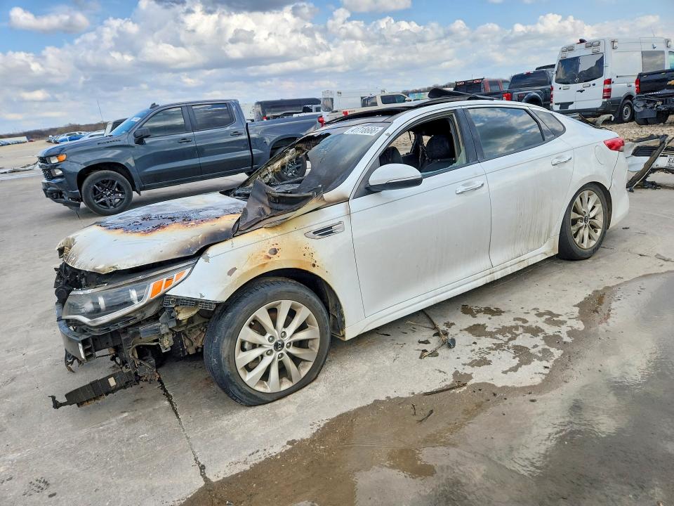 2016 KIA OPTIMA — VIN 5XXGU4L36GG029947