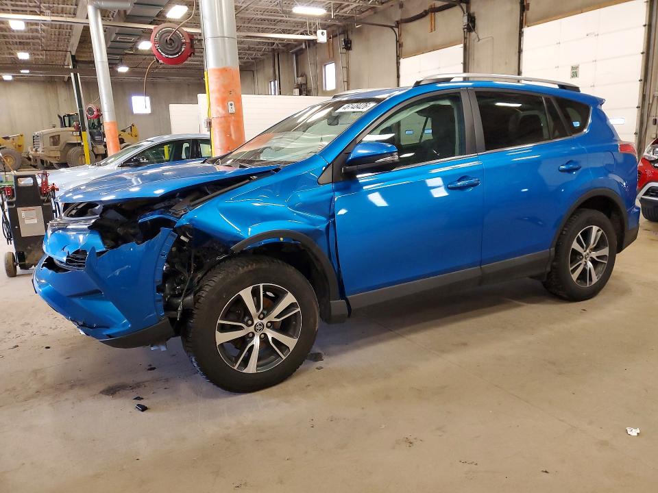 2018 TOYOTA RAV4 — VIN 2T3RFREVXJW796946
