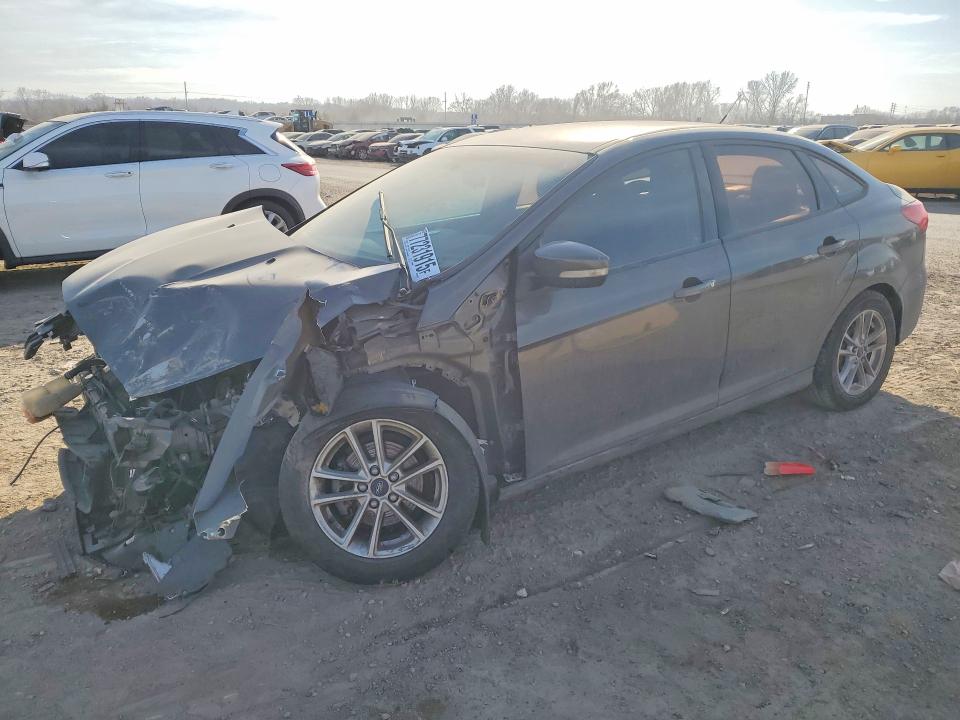 2015 FORD FOCUS — VIN 1FADP3F21FL379708