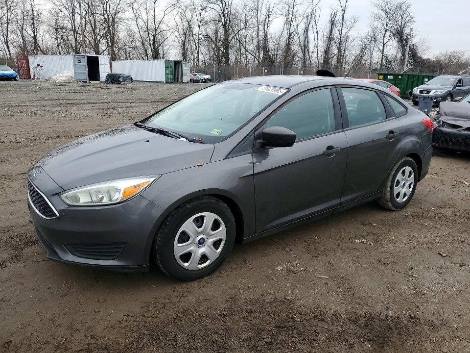 2015 FORD FOCUS — VIN 1FADP3E20FL332770