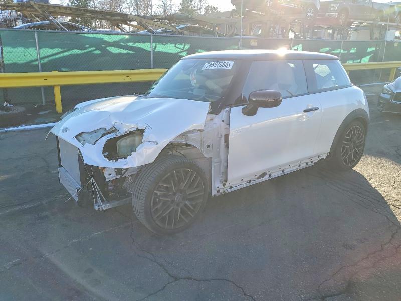 2025 MINI COOPER — VIN WMW23GD00S2W69988
